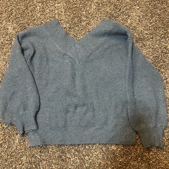 Sweater - Picture 1 of 1